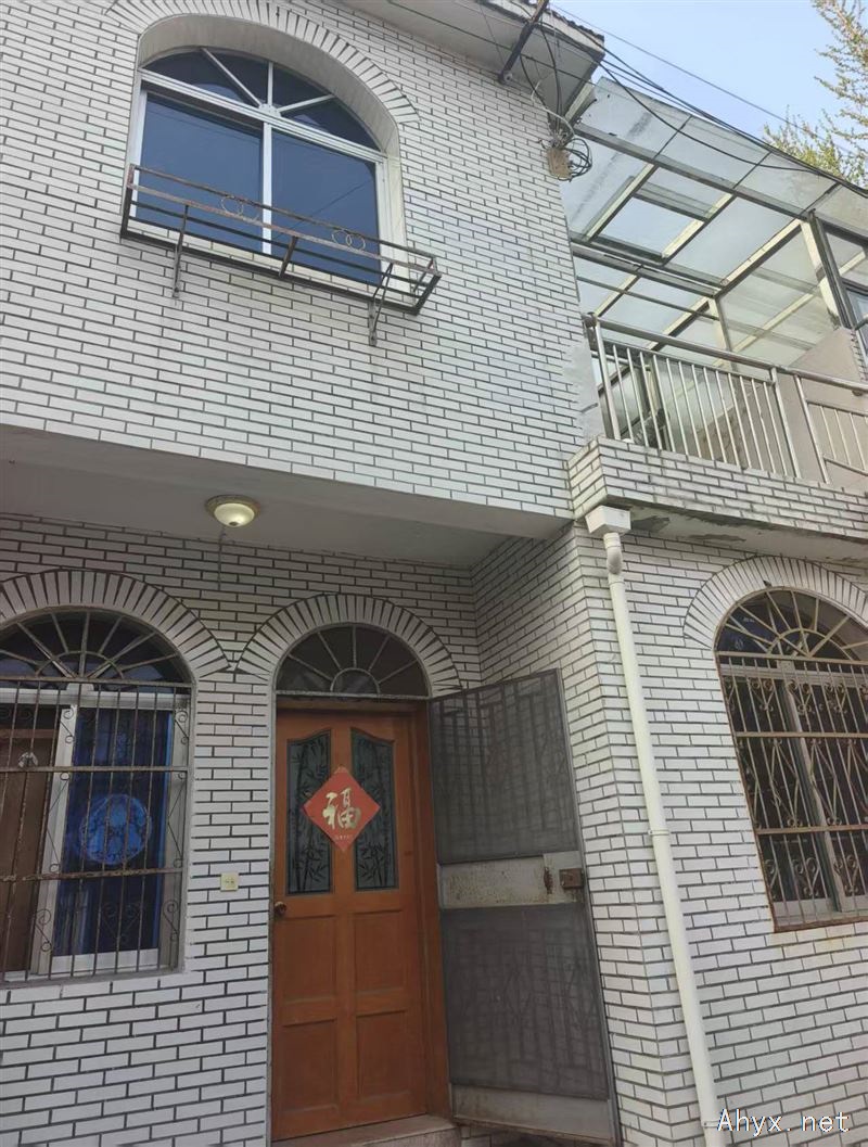 新天堂初中后面别墅出售，58万，支持房票和各种货款