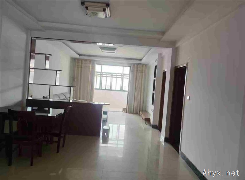 山货三室出租，拎包入住