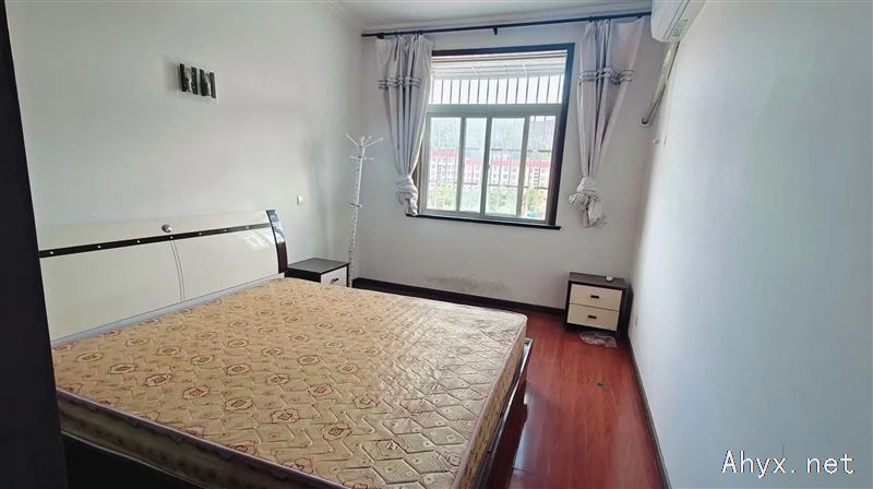 房屋出租 温馨3室一厅 适合小家庭情侣居住 