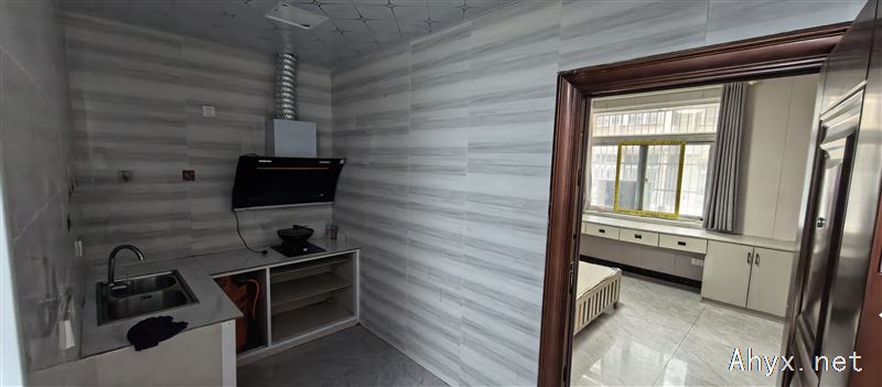 温泉新街两居室出租