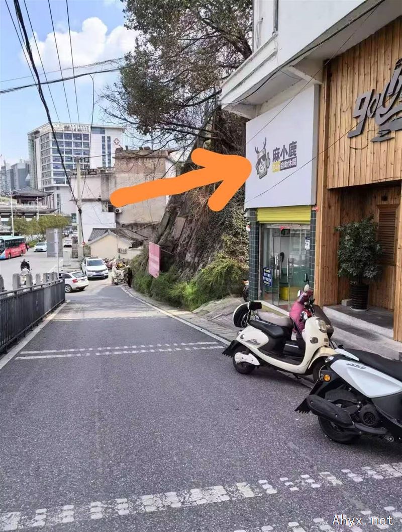 天鹅广场旁 南园实验小学旁房屋 门面出租