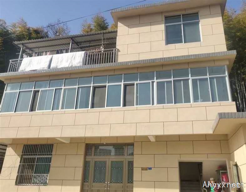 城西环城路附近房屋出租。交通便利，环境好。